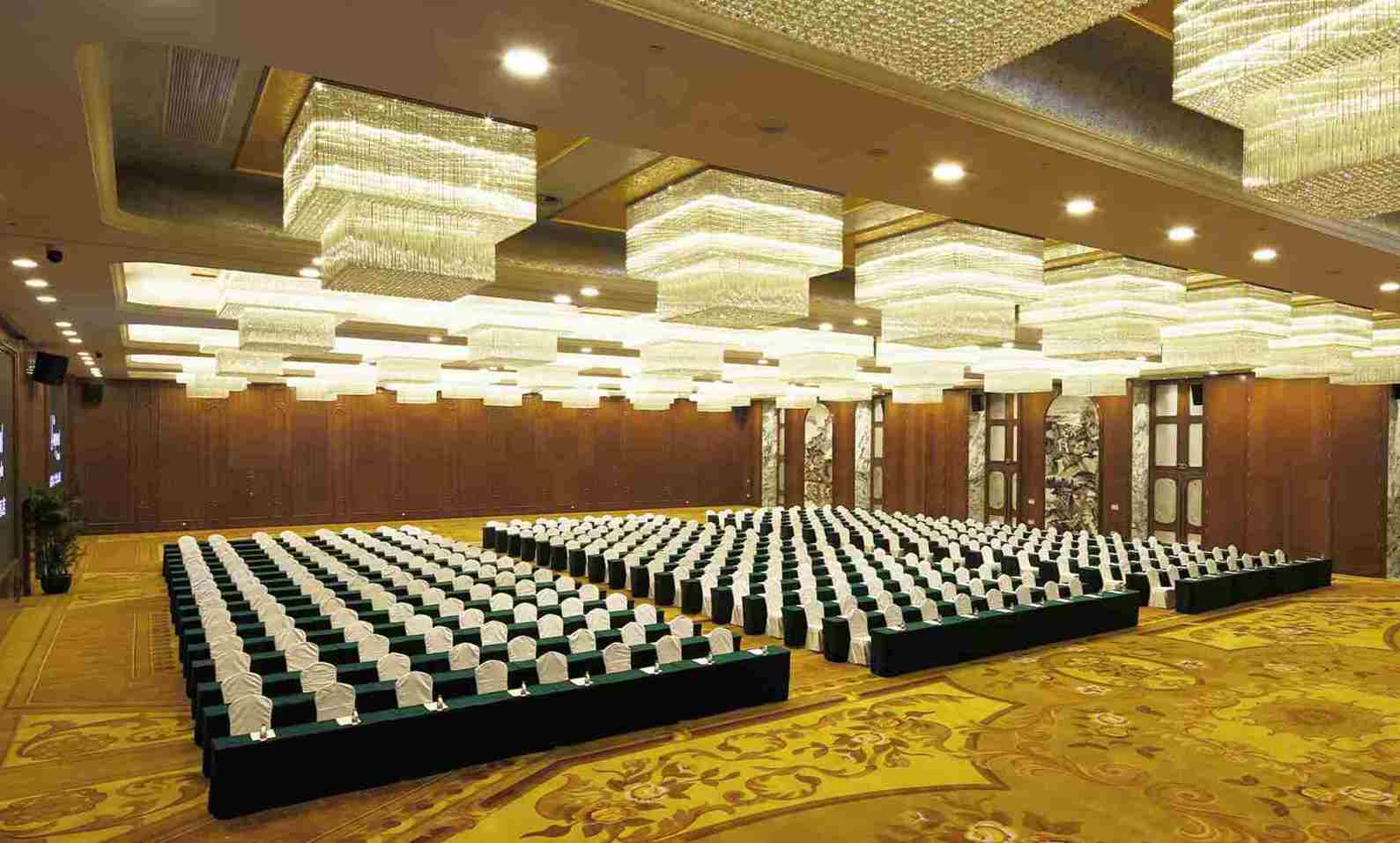 成都團(tuán)拜宴酒店 成都團(tuán)拜宴酒店