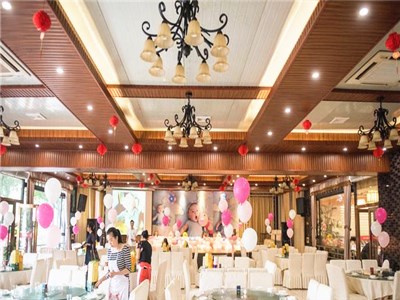 成都酒店婚宴價(jià)格 成都酒店婚宴價(jià)格