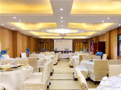 三圣鄉(xiāng)草坪婚禮場地 三圣鄉(xiāng)草坪婚禮場地