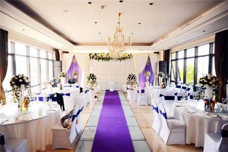 成都婚宴多少錢(qián)一桌 成都婚宴多少錢(qián)一桌