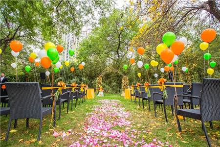 成都草坪婚禮多少錢(qián) 成都草坪婚禮多少錢(qián)