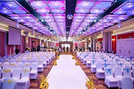 成都五星級(jí)婚宴酒店價(jià)格 成都五星級(jí)婚宴酒店價(jià)格
