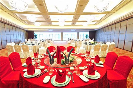 成都酒店婚宴價(jià)格 成都酒店婚宴價(jià)格